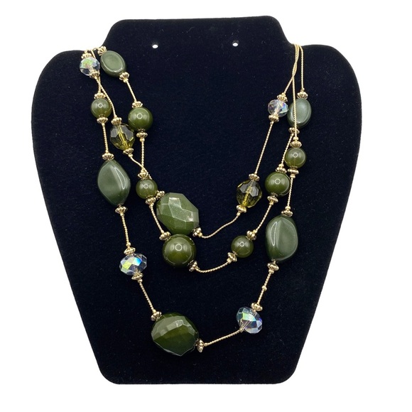 SOPHIA & KATE Multistrand Necklace Green Beads Gold Tone Necklace - Picture 3 of 6